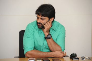 Sai Dharam Tej Interview About Pilla Nuvvu Leni Jeevitham